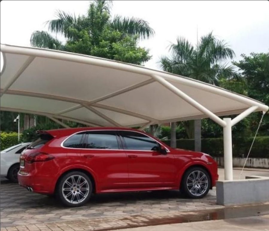 Single-bay parking canopy